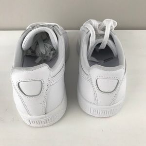 Puma NEW mens Clyde Core foil white silver sneaker NWT Puma NEW mens Clyde Core foil white silver sneaker NWT
